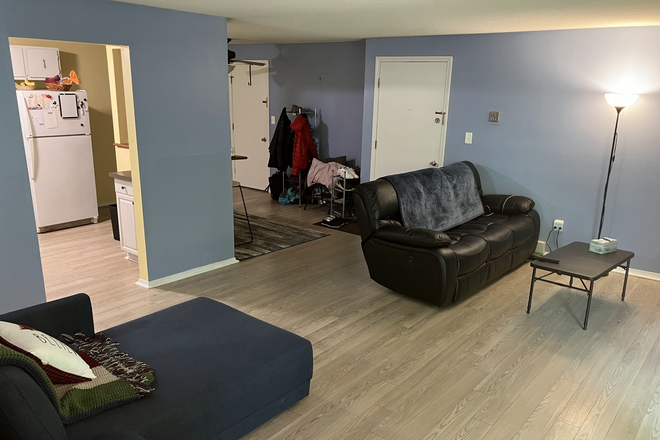 Common space - Optionally-furnished bedroom in shared 2.5BR/1.5BA condo at River Run in Northampton