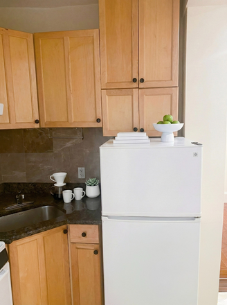 Unit - BROOKLINE 1 BED! AMAZING LOCATION!!!!! Condo
