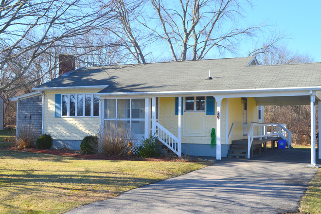 Front Yard. - 7 Terra Drive, Narragansett, RI 02882 House