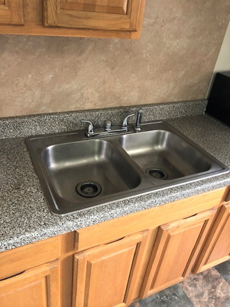 kitchen - Great two bed just off North Main St Providence on bus line or walk to Campus Apartments