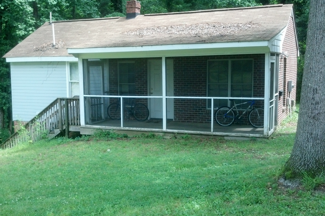 Exterior Front - Cottage 302 1/2