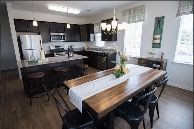 Kitchen - 1BR for female PU affiliate in shared apt-Bear Tavern Rd-Ewing