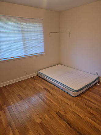 Bedroom - Campus Walk Apt