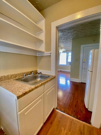 BUILT IN SHELVES - 1710 S Carrollton Q Apartments