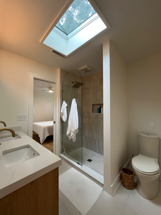 Primary Bath - Riverland Terrace Cottage Apartments