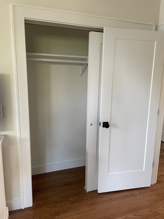 Closet 1 - House close to campus