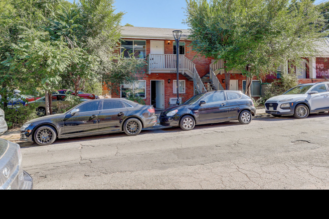 Front entrance - PRIMO HILL HOME - 1 option NOW for 1-6 - All offers considered. 2026-27 options for groups of 6