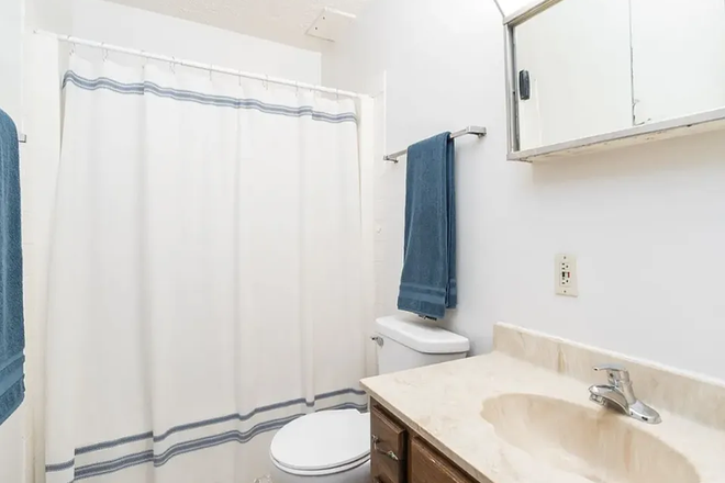 Bathroom - Close to Campus Apartments