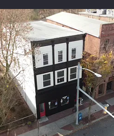 Street View - Large apartment with 3 beds and two full baths