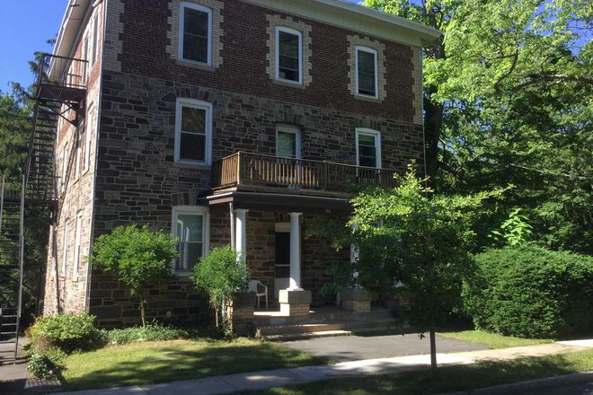 Street view - Furnished room for PU male affiliate only-Spruce St-Princeton Apartments