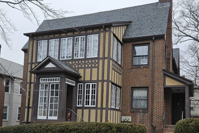 Outside Street View - House close to campus