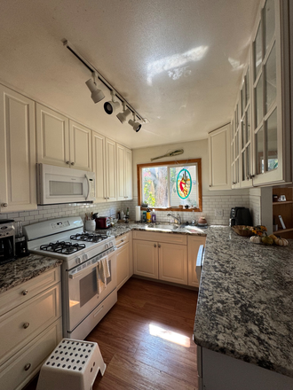 Kitchen - 330 26th Street House