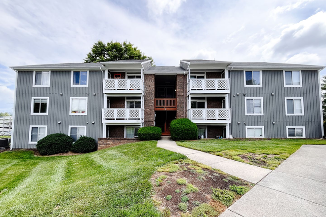  - 3 Bedroom 2 Bath Condo