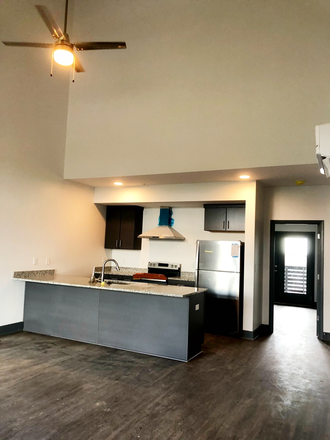Photo - St. Thomas Flats Apartments