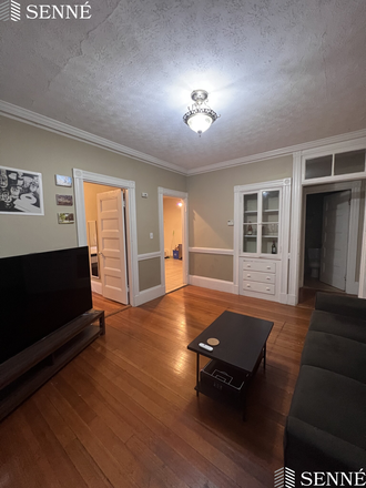 1 - Large 2BR & study or 3BR in Brookline Village w/ W&D in Unit, Reno K&B