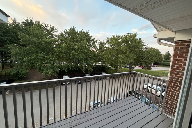 Balcony - Apartments on Horsemans lane