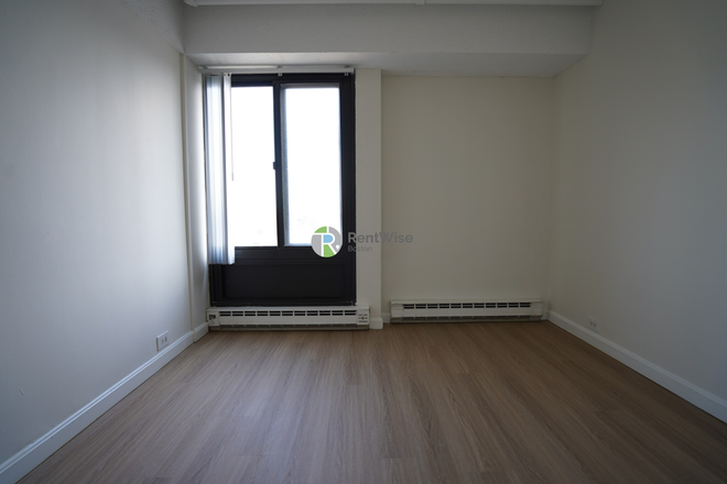 . - Move-In Now–Sept – Prime Central Square 1 Bed | Renovated Unit | No Fee Condo