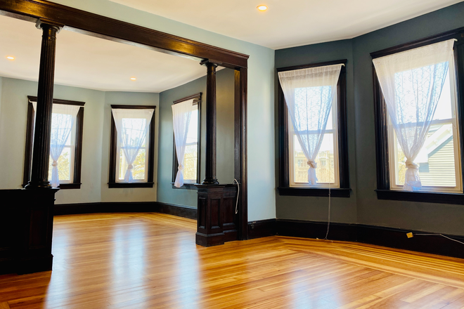 Family Room | Home Office | Formal Dining room - Providence 3BR Near Brown University, Medical Centers & Downtown Providence Apartments