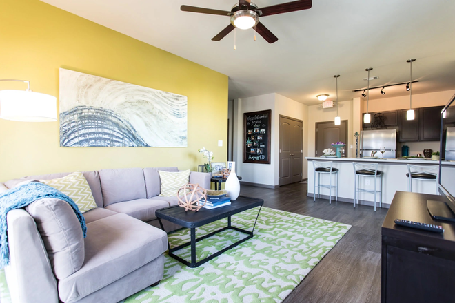 living room - Progress 910 Sublet Available - One Space in 4 Bedroom Apartments