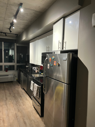 kitchen - Spacious room in The 515 in a 2Bed/2Bathroom apartment - first month free!!