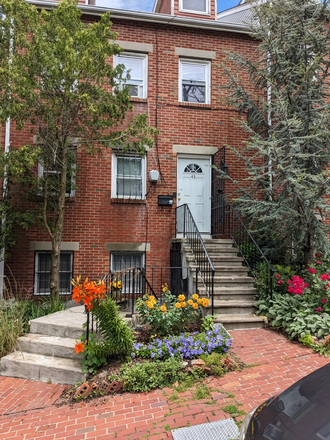 View of front of house - Furnished Bedroom in BEAUTIFUL Fort Hill!