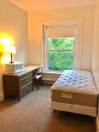 visit hubrealtyproperties.com - Beacon St, dorm alternative, nice studio close to campus Apartments