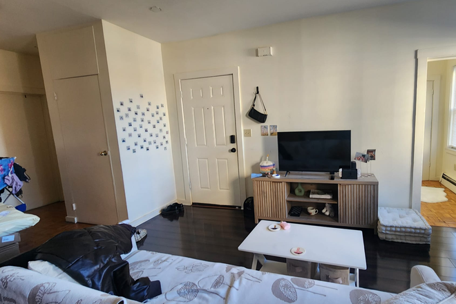 Living Room - **NO BROKERS FEE!!** Renovated 3 Bed / 1 Bath available 9/1/26!! Apartments