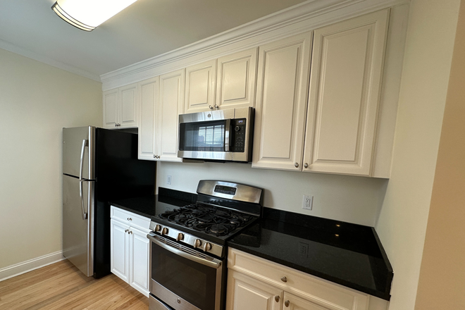 - - NO BROKER FEE –3 Bed Just Across from Harvard Law School Apartments