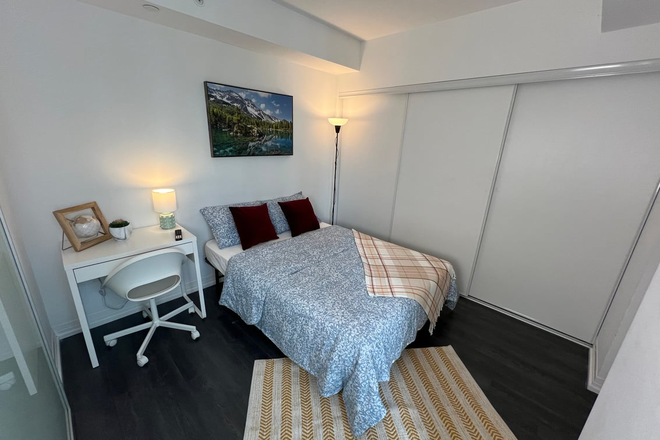 Premium Deluxe - Bedroom - Fully Furnished Private Rooms | Near Eaton Centre & Toronto Metropolitan University