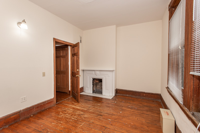 Bedroom - 133-135 Lyon Apartments