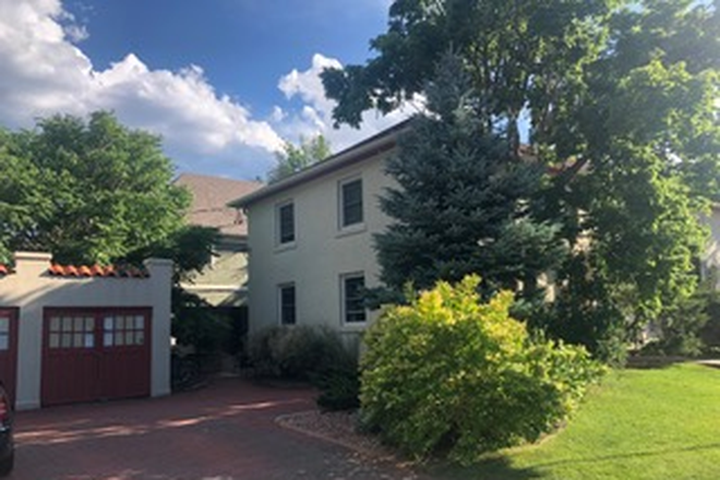 off street parking - Walk to Pearl Street, Sanitas Trailhead, Ideal Market Apartments