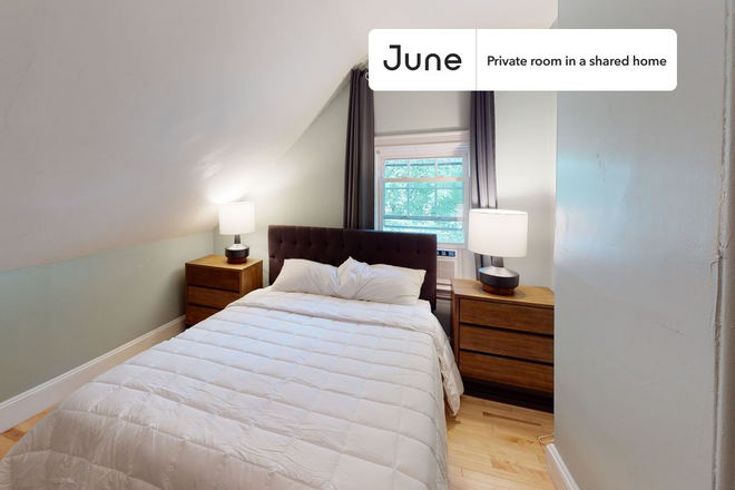 Photo - Private bedroom in 7 bed/2.5 bath Home