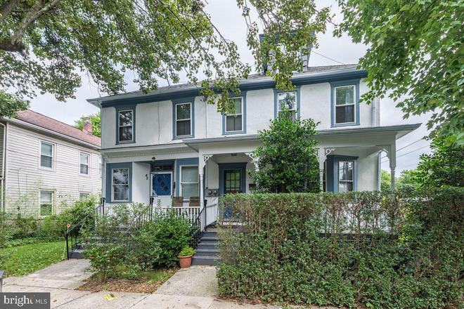 Sreett view - 2BR apt-Leigh Ave-Princeton