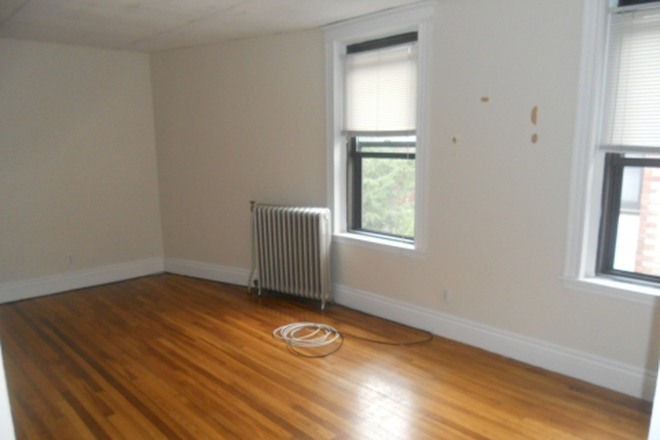 Photo - 50 Carlton St Apartments