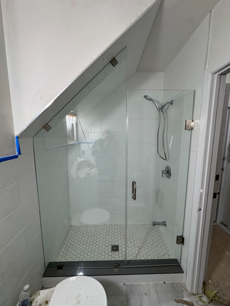 Bathroom - Standing shower with glass - ANNEX APARTMENT (BATHURST & HARBORD)