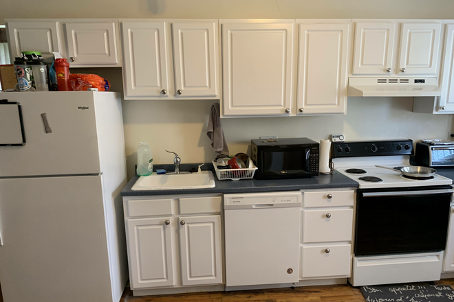 x - Huntington Ave 2 Bed Great Location Apartments