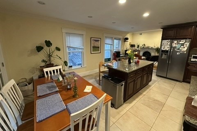 kitchen - LOCATION! HUGE 4 Bed / 2.5 Bath in Central Sq w/ LAUNDRY IN UNIT! Parking Options! Available 7/1/26 Apartments