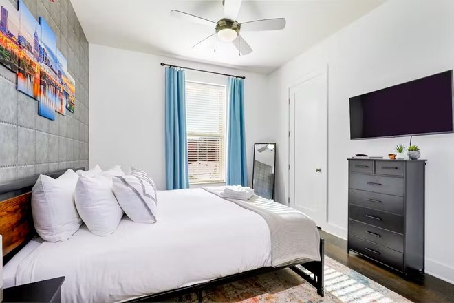 Master Bedroom - 210 30th Ave N, Unit 313 Condo