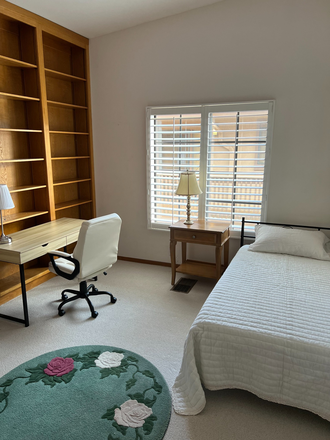 Single Bedroom ($1500/month) - Large Furnished Room Next to Campus