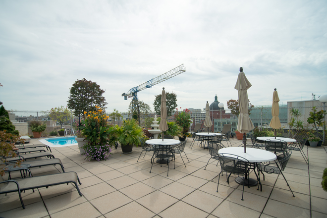 Photo - Walking distance GW, Georgetown, Great price.Mint. Amenities. Ideal med, Condo