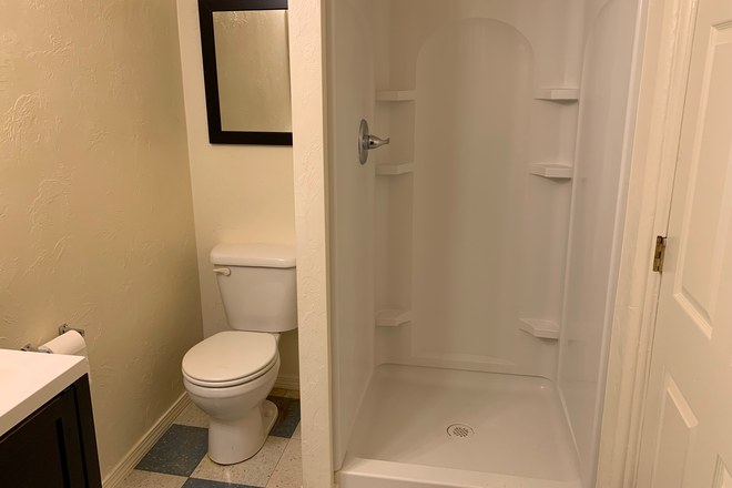 shower - Quiet Studio House