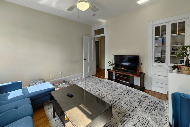 . - BRIGHT AND SPACIOUS 4BED/1BATH available 9/1/25 Apartments