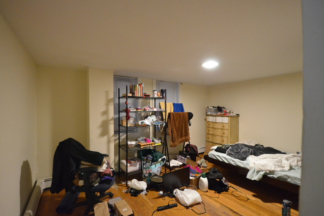 Basement 3 Bedroom at 103 Hemenway St. - NO Broker's Fee!!  -  Avail 9/1 - Modern 3 BED on Basement at Hemenway St. Apartments