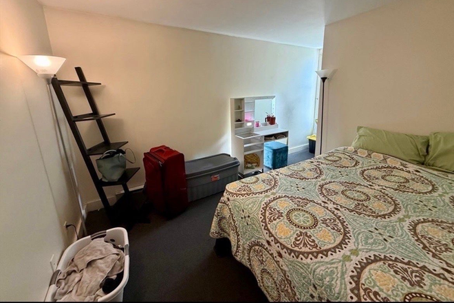 bedroom - North Prospect House close to campus