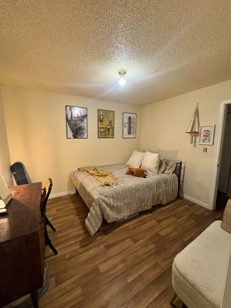 Bedroom - Saddler Company 828 Marine St