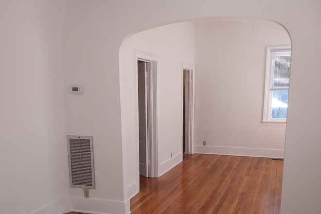 Entering - Apartment B  one bedroom