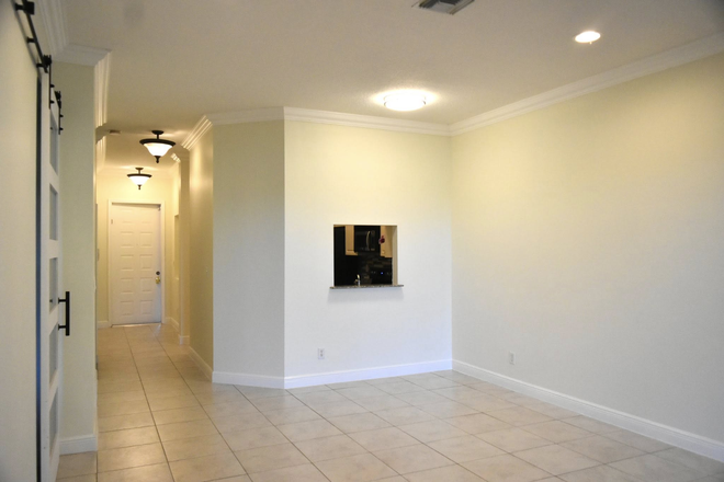 Living Room/Common Area - 3240 Fairway Circle Townhome