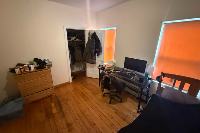 Bedroom - Close to T Apartments