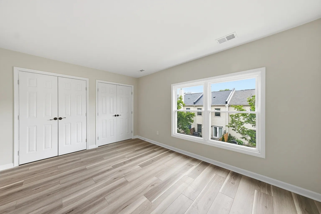 Bedroom 1 - Room for Rent Close to Campus Townhome