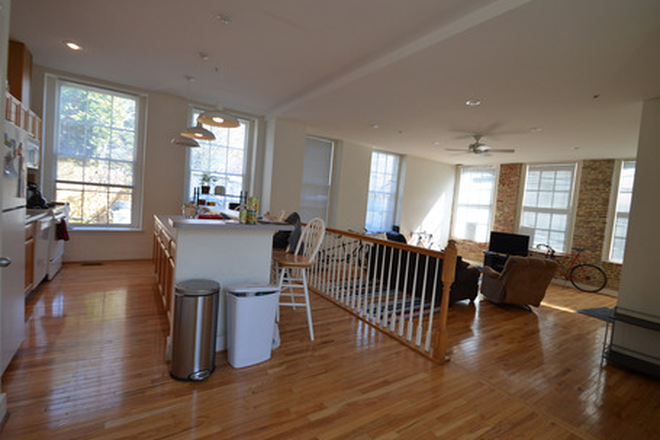 Kitchen Area - Renovated and Very Large 3 Master Bedrooms Apartment